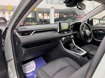 Toyota RAV4 SUV (2018 - 2026)