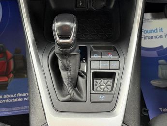 Toyota RAV4 SUV (2018 - 2026)