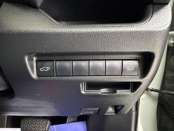 Toyota RAV4 SUV (2018 - 2026)