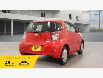 Toyota iQ 