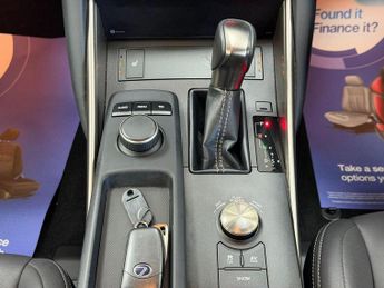 Lexus IS Saloon (2016 - 2020)