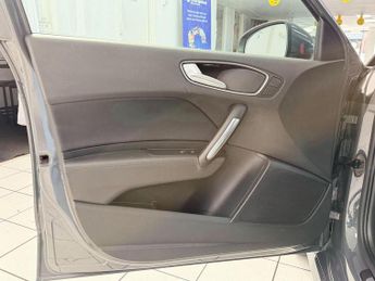 Audi A1 Hatchback (2014 - 2018)