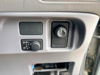 Nissan Almera Tino MPV (2003 - 2006)