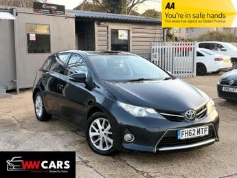 Toyota Auris Hatchback (2012 - 2016)