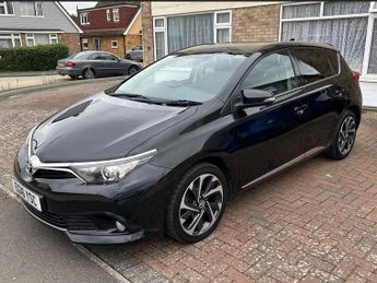 Toyota Auris Hatchback (2015 - 2018)