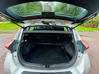 Toyota Auris Hatchback (2015 - 2018)