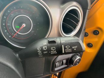 Jeep Wrangler SUV (2018 - 2023)