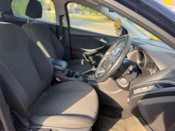 Ford Focus Hatchback (2011 - 2014)