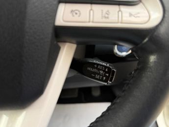 Toyota Prius Hatchback (2015 - 2019)