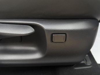 Toyota Prius Hatchback (2015 - 2019)