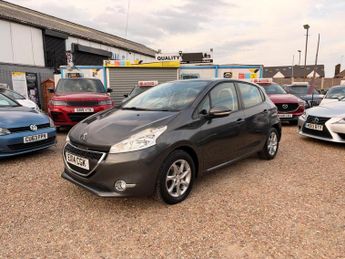 Peugeot 208 Hatchback (2012 - 2015)