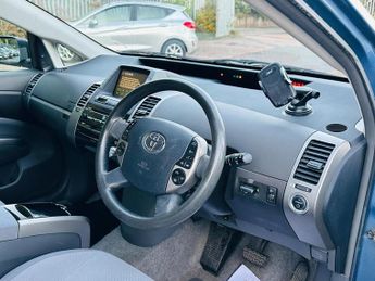 Toyota Prius Hatchback (2003 - 2011)