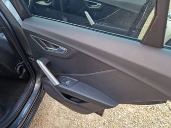 Audi Q2 SUV (2020 - )