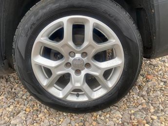 Jeep Renegade SUV (2014 - 2018)