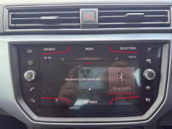 SEAT Arona SUV (2017 - 2021)