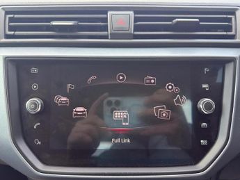 SEAT Arona SUV (2017 - 2021)