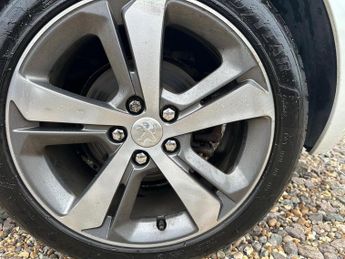 Peugeot 308 Hatchback (2017 - 2022)