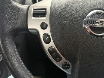 Nissan Qashqai SUV (2010 - 2013)
