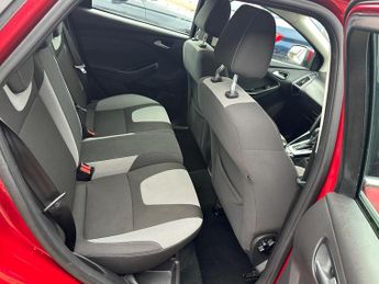 Ford Focus Hatchback (2011 - 2014)