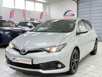Toyota Auris Hatchback (2015 - 2018)