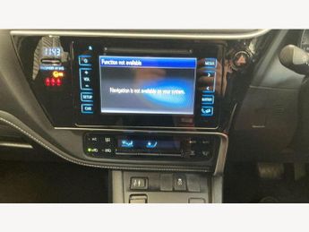 Toyota Auris Hatchback (2015 - 2018)