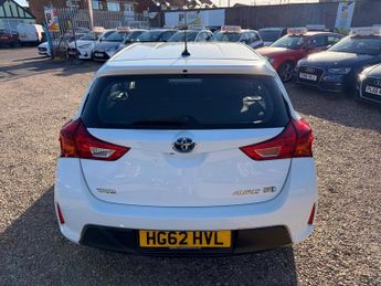 Toyota Auris Hatchback (2012 - 2016)