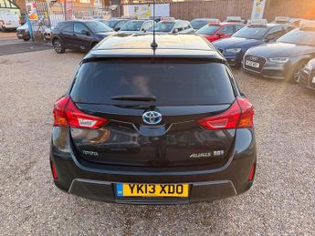 Toyota Auris Hatchback (2012 - 2016)