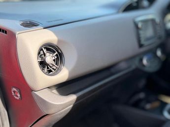 Toyota Yaris Hatchback (2017 - 2020)