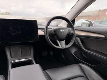 Tesla Model 3 Saloon (2020 - 2023)