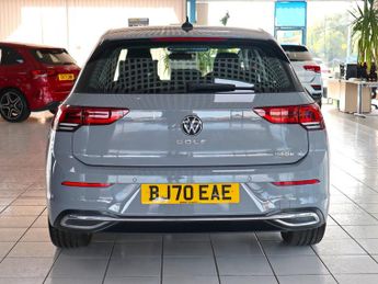 Volkswagen Golf 1.5 Style ETSI MHEV Dsg