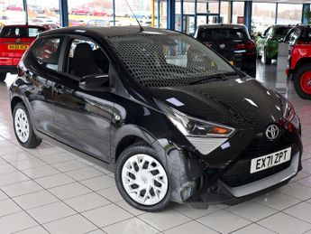 Toyota AYGO 1.0 X-play Tss VVT-i