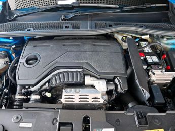 Peugeot 208 1.2 Gt Puretech MHEV E-dsc