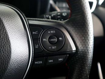 Toyota Corolla 1.8 Gr Sport VVT-h Touring Sports