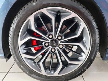 Ford Focus 1.0 ST-Line X EcoBoost MHEV
