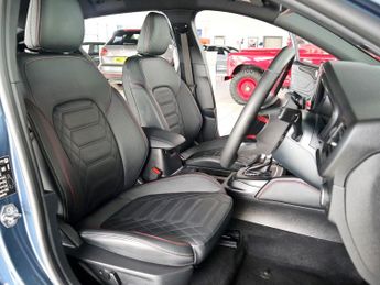 Ford Focus 1.0 ST-Line X EcoBoost MHEV