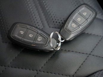 Ford Focus 1.0 ST-Line X EcoBoost MHEV