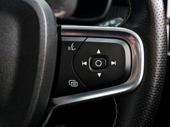 Volvo XC40 1.5 R-Design T3 Auto