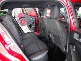 Ford Focus 1.0 ST-Line EcoBoost MHEV