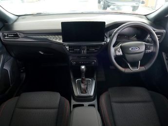 Ford Focus 1.0 ST-Line EcoBoost MHEV