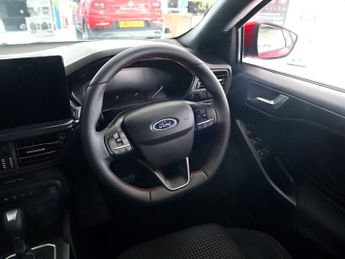 Ford Focus 1.0 ST-Line EcoBoost MHEV