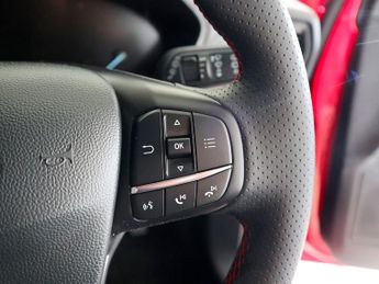 Ford Focus 1.0 ST-Line EcoBoost MHEV