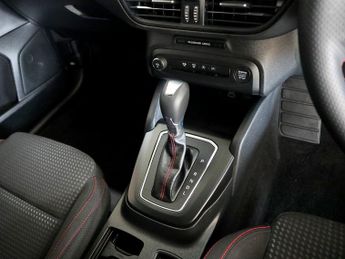 Ford Focus 1.0 ST-Line EcoBoost MHEV