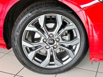 Ford Focus 1.0 ST-Line EcoBoost MHEV