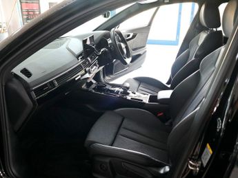 Audi A4 2.0 Avant S Line Black Edition 40 TDI S Tronic Quattro