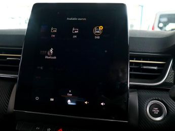 Renault Captur 1.6 E-tech Engineered