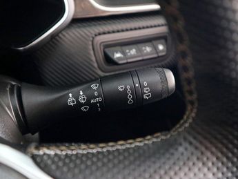Renault Captur 1.6 E-tech Engineered