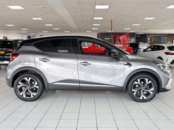 Renault Captur 1.6 E-tech Engineered