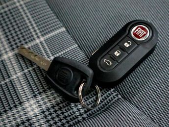 Fiat 500 1.0 Lounge MHEV