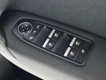 Renault Captur 1.6 Techno E-tech
