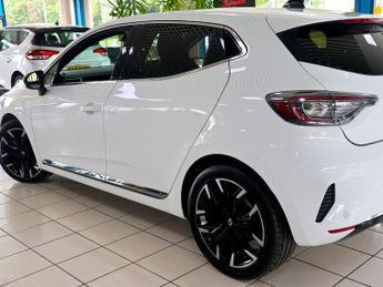 Renault Clio 1.6 Techno E-tech